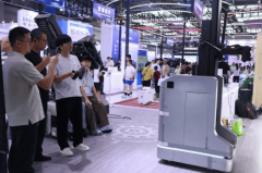 研究院持续深新链、财产链、资金链、人才链“